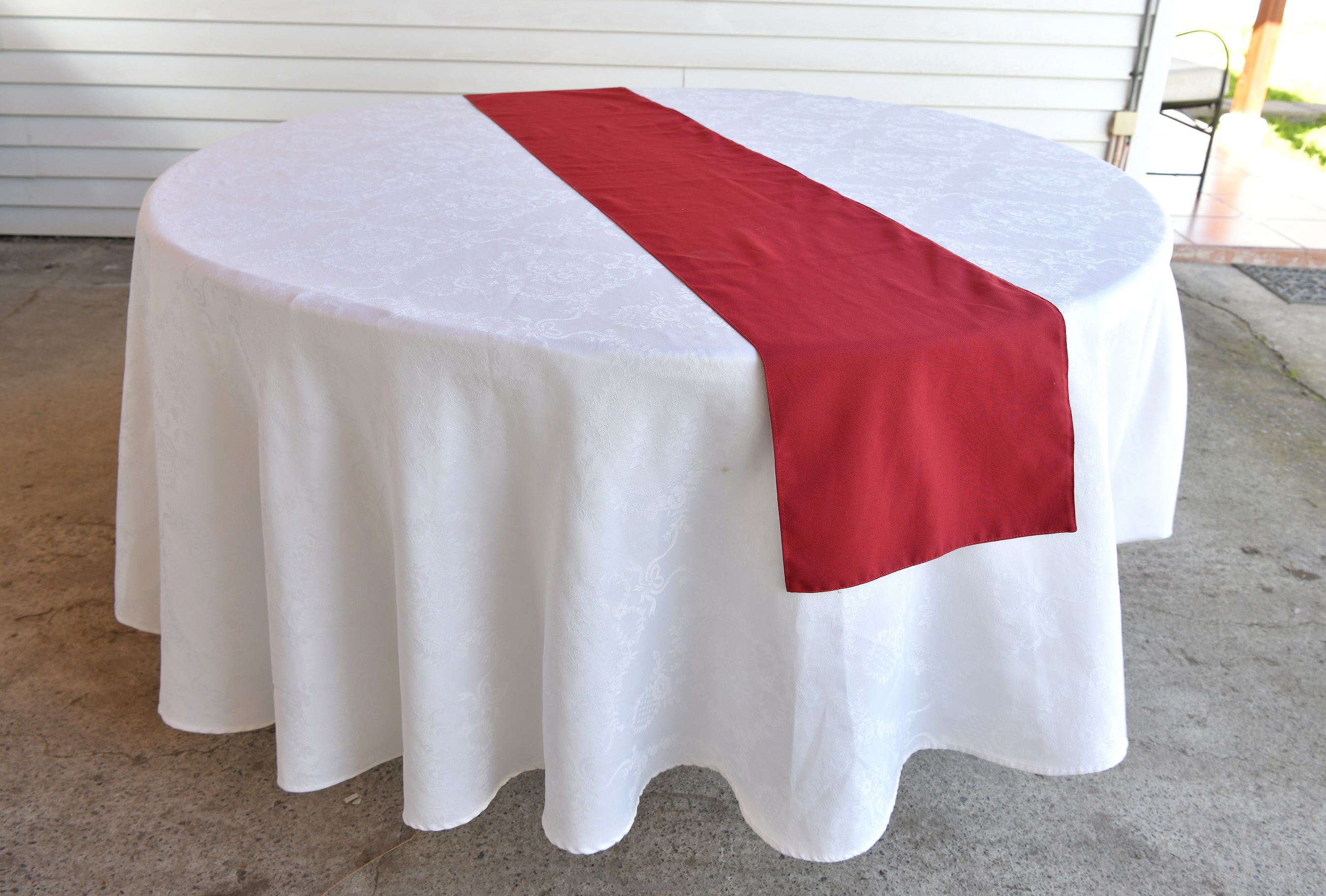 Camio mesa rojo